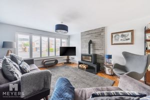 Living Room - click for photo gallery